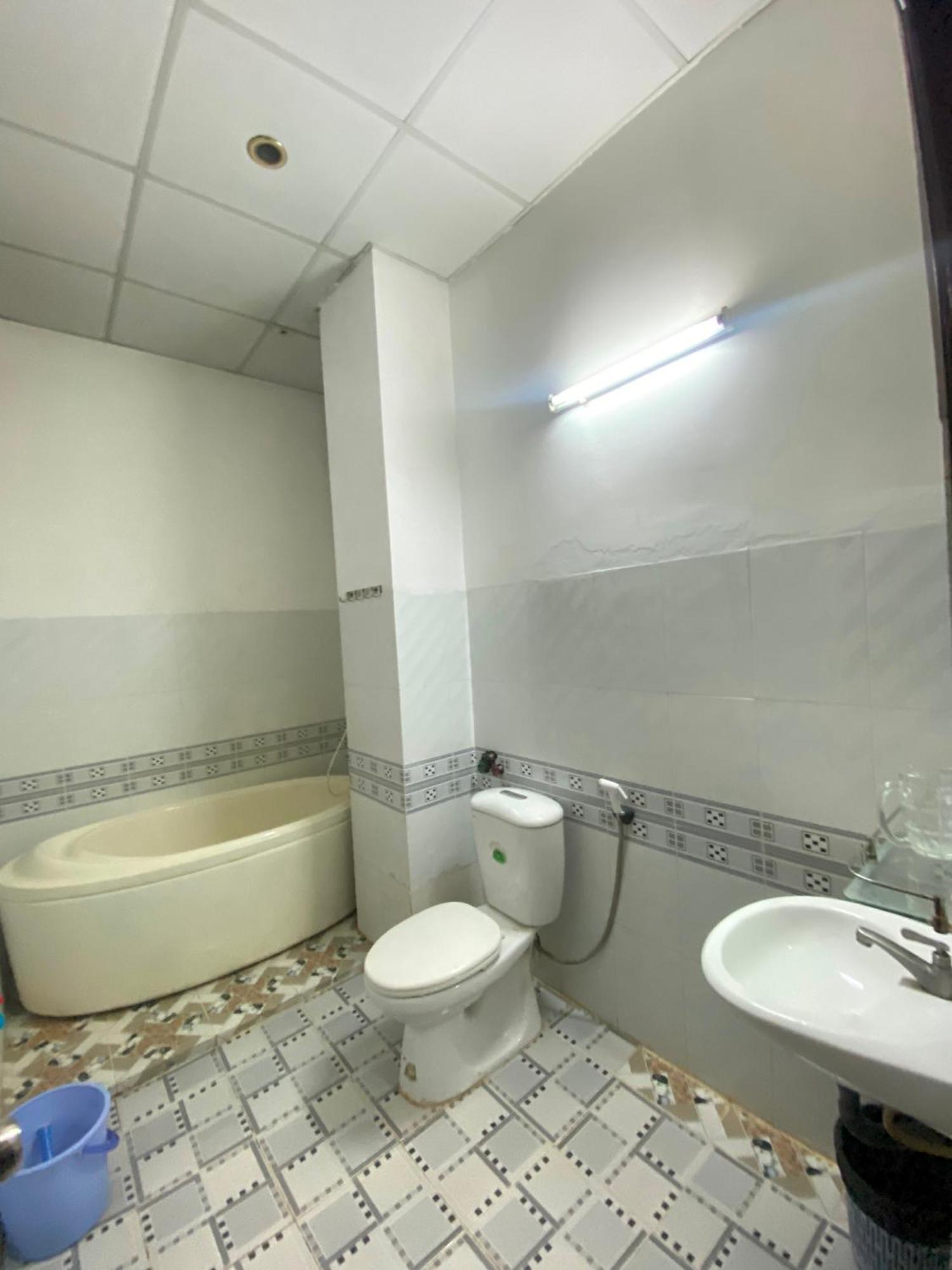Khách Sạn Kim Phụng Ngân Can Tho Exterior foto